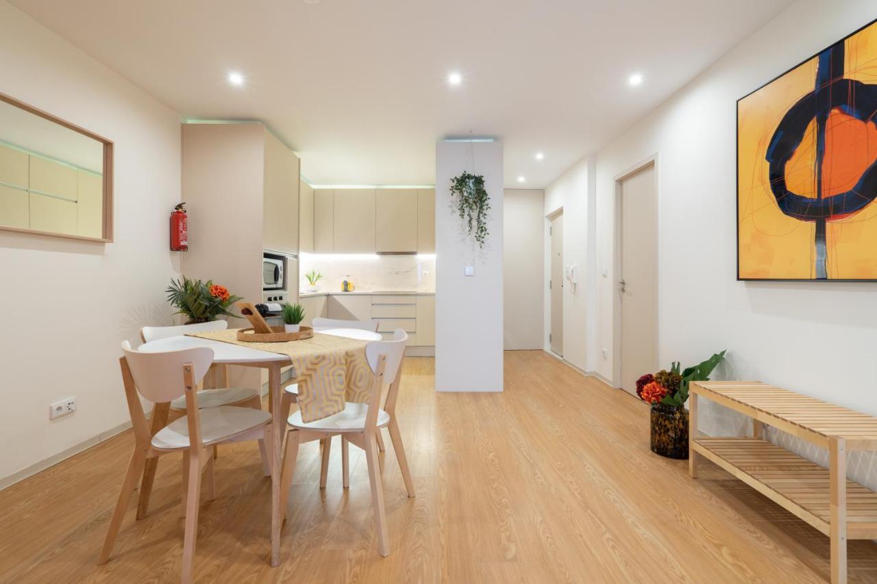 Апартаменты Host Wise - Colorful Bright Flat With Balcony Порту Экстерьер фото